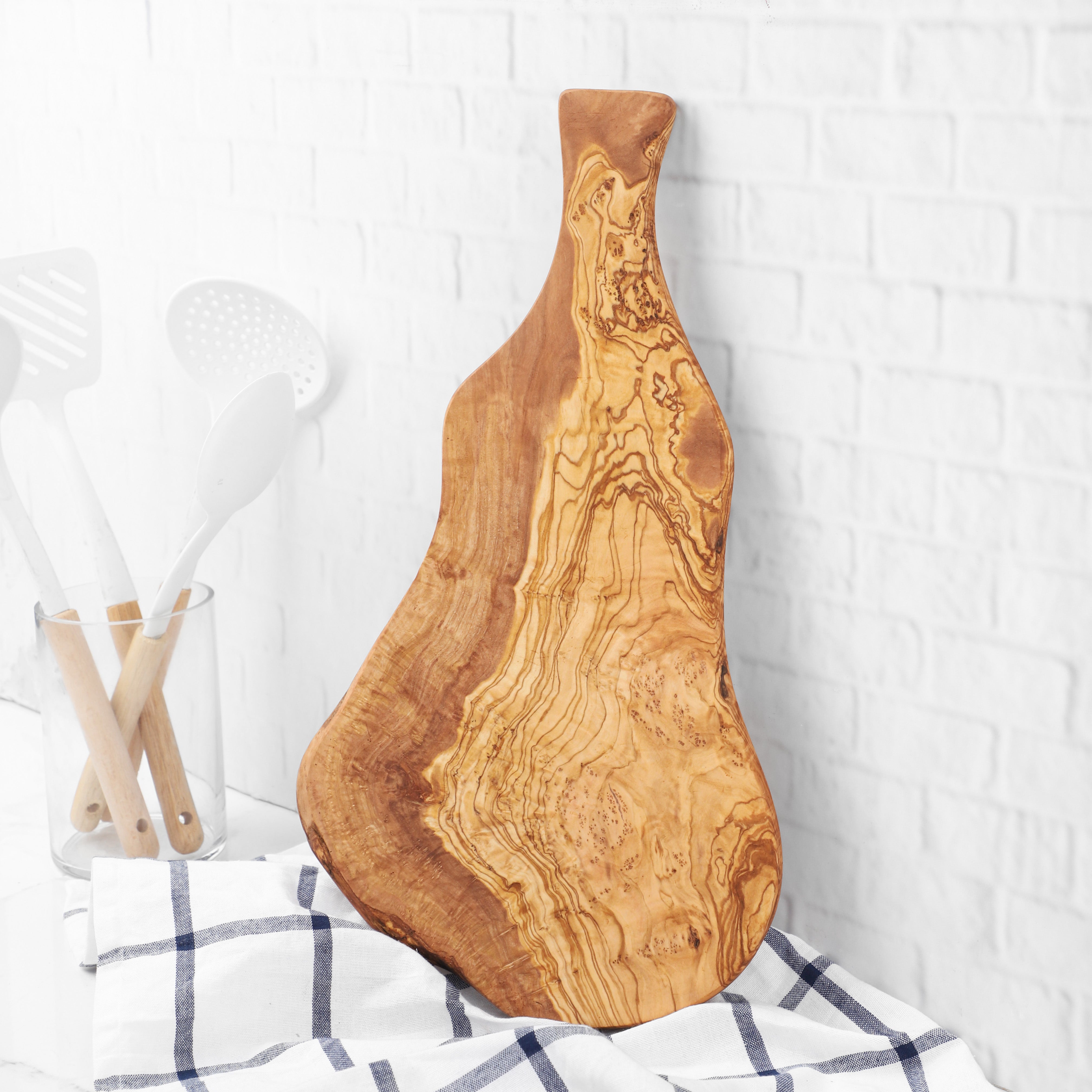 Olive Wood Cutting Board - ArtisRaw